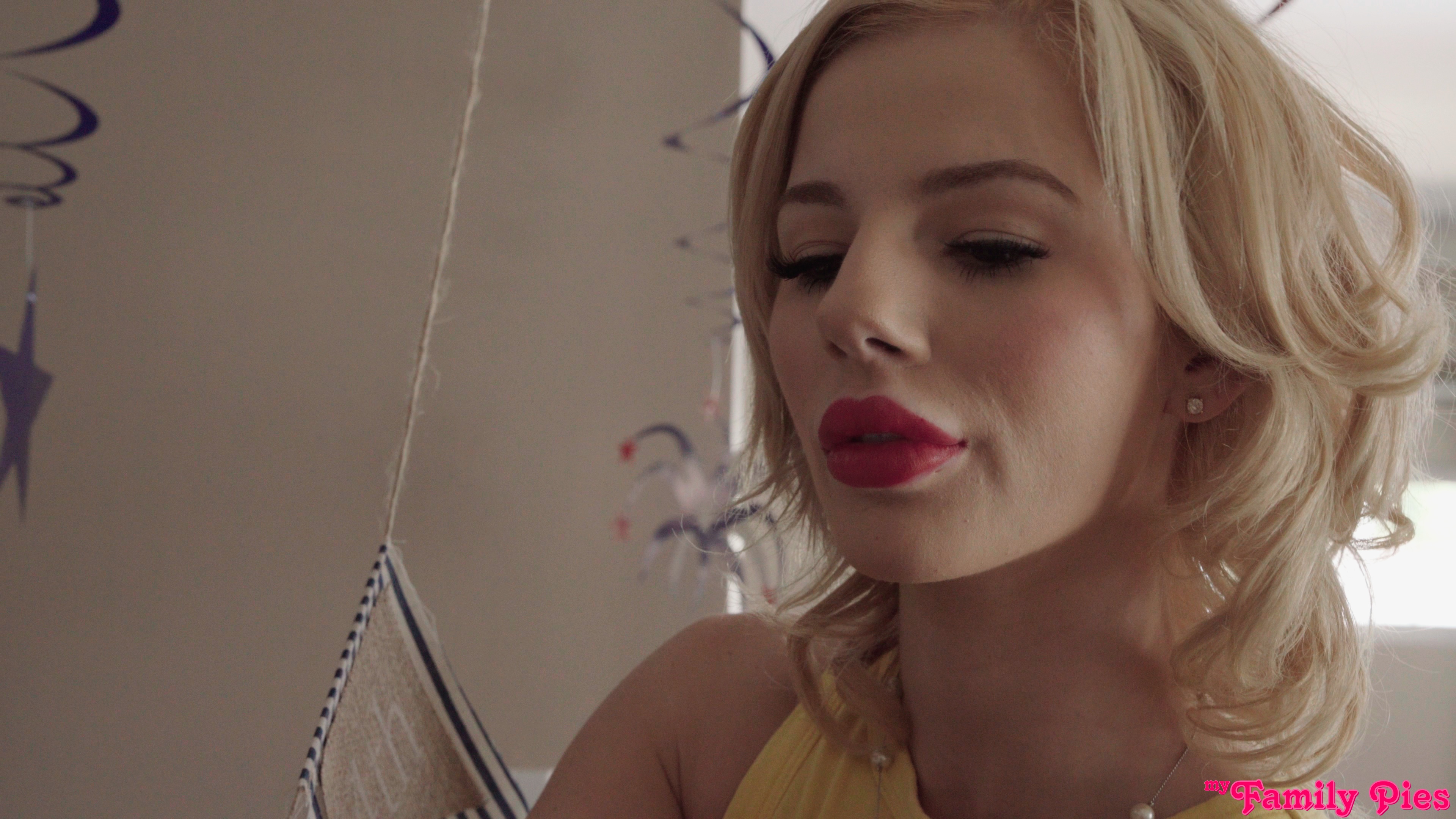 Fourth Of July Creampie - S8:E6 image 3