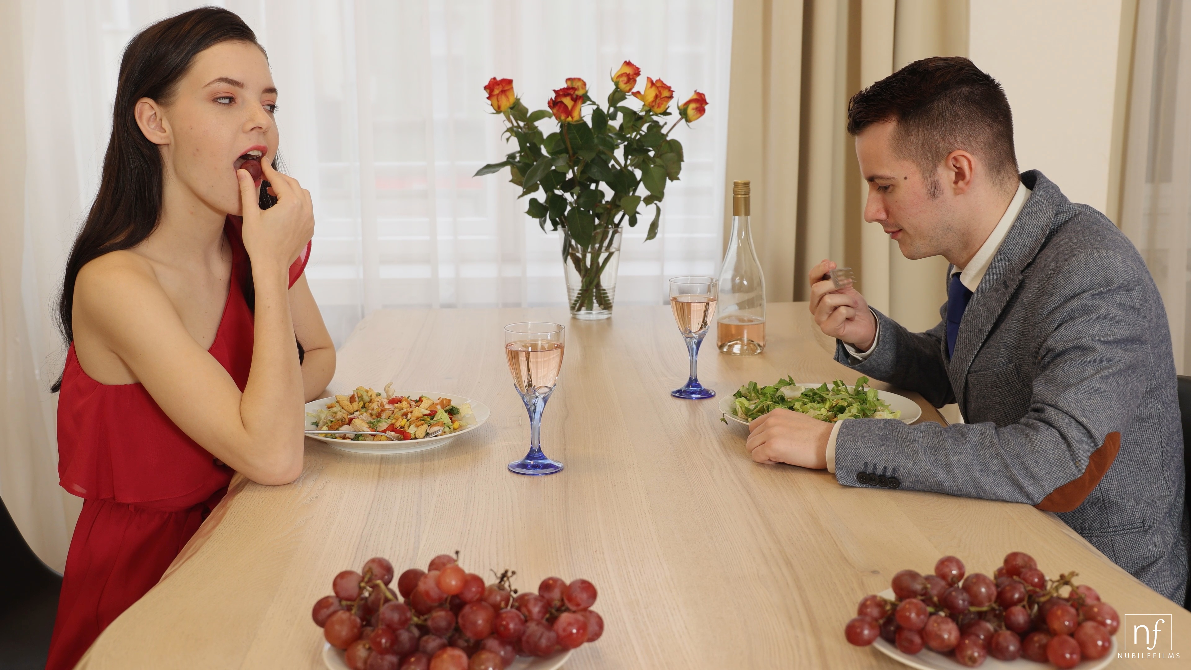 Have A Taste - S38:E15 image 2