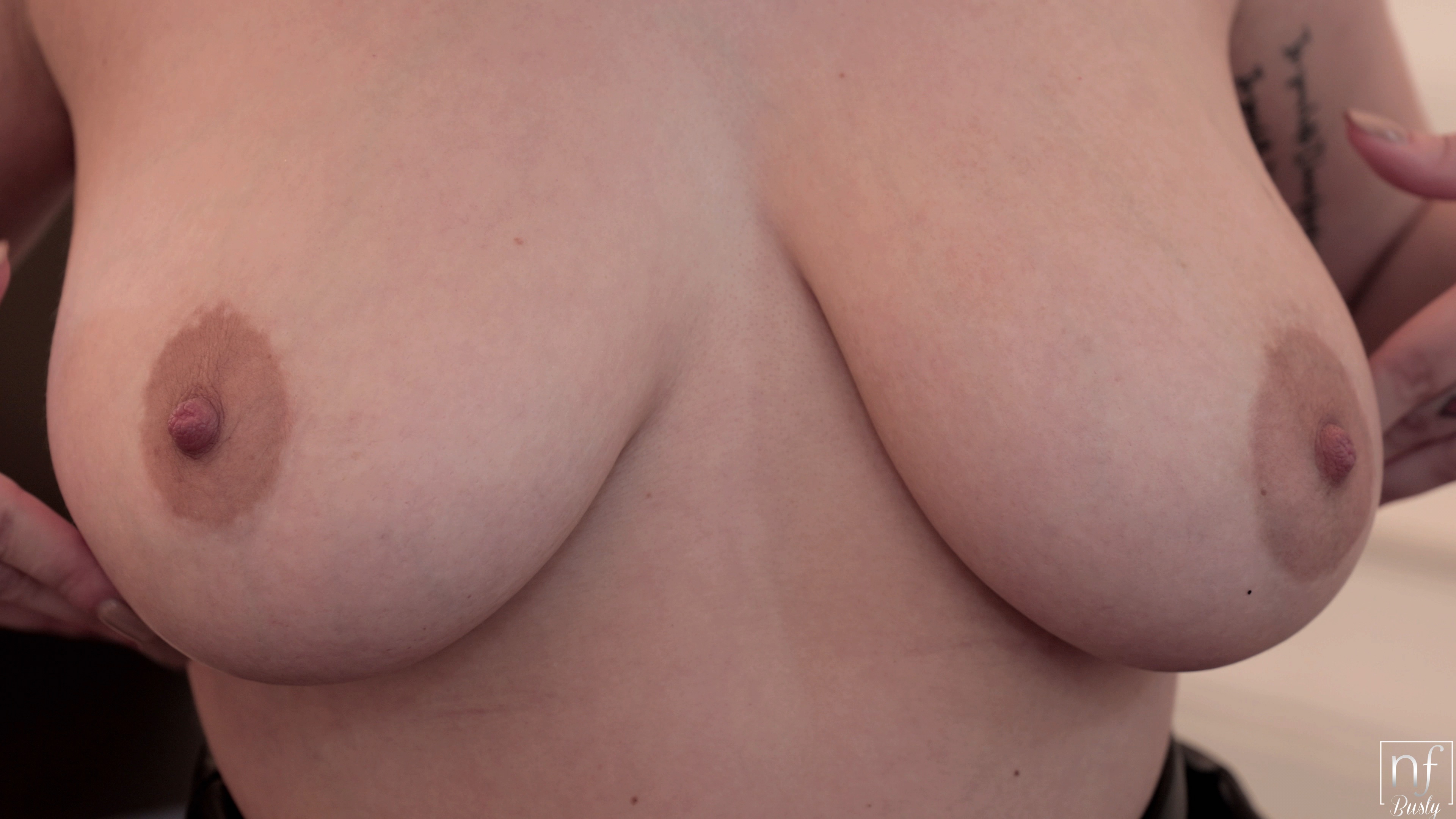 Office Attraction - S15:E8 image 6