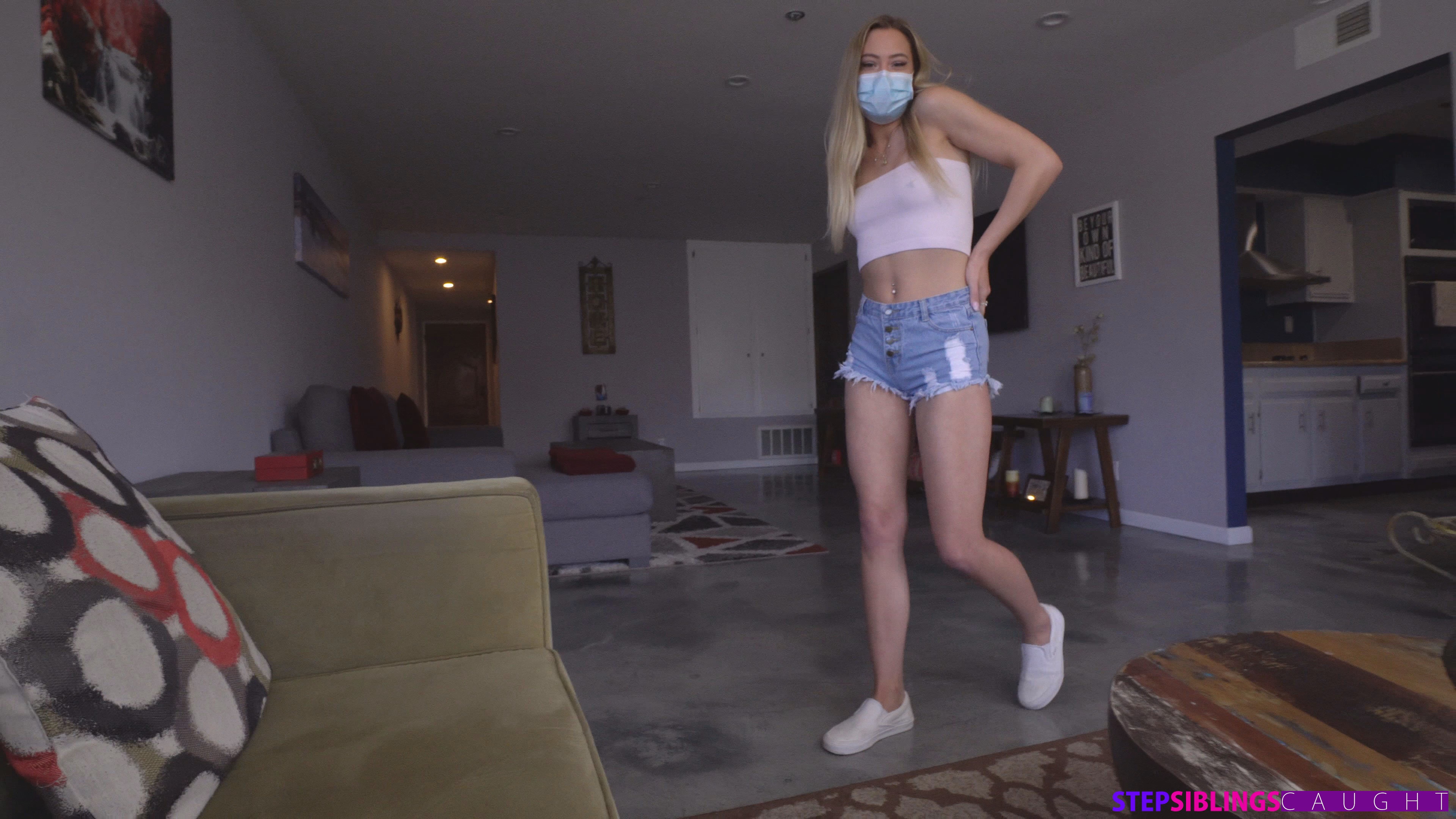 Quarantined With My Step Sis - S13:E2 image 4