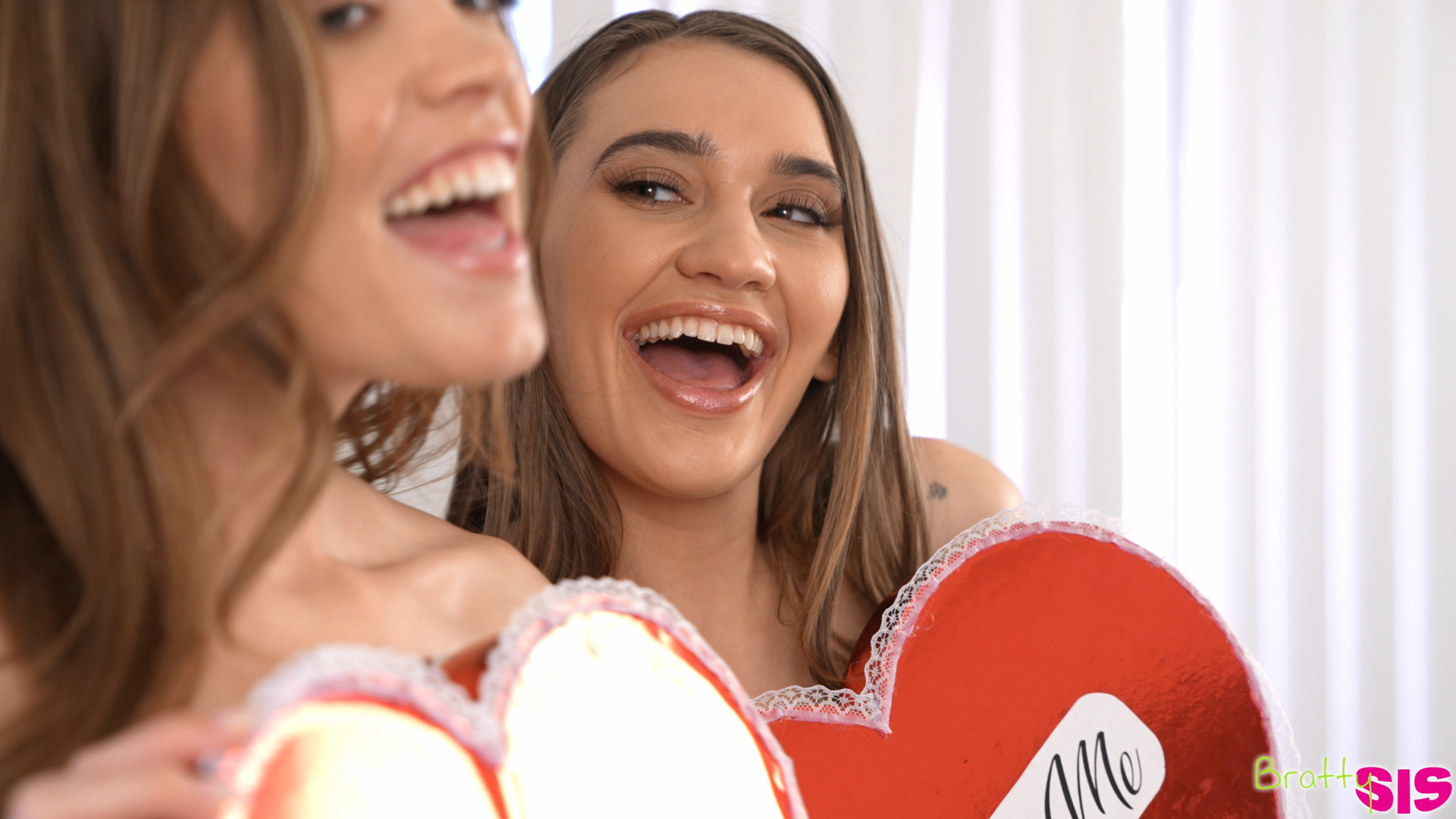 Stepsis And Friend Crave Valentines Day Dick - S31:E1 image 5