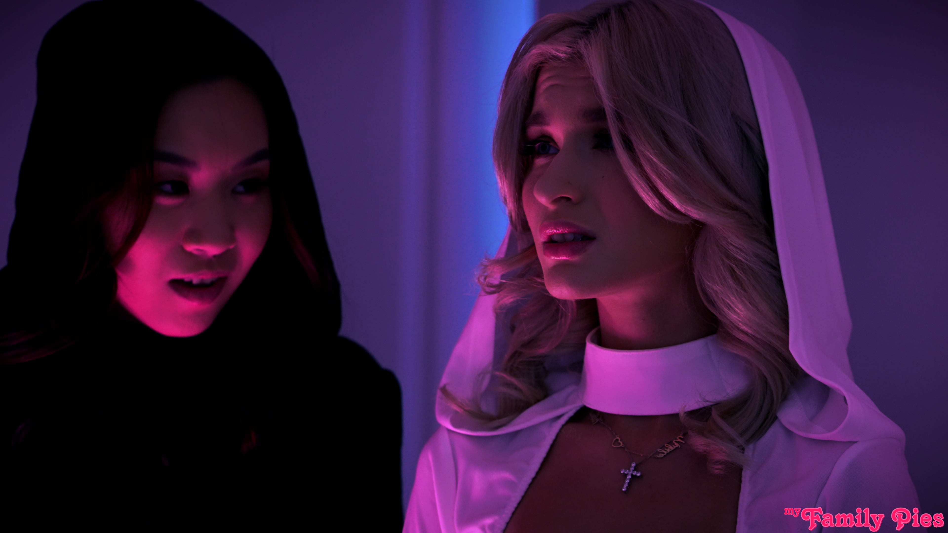Stepsis Joins The Lust Side - S37:E4 image 2