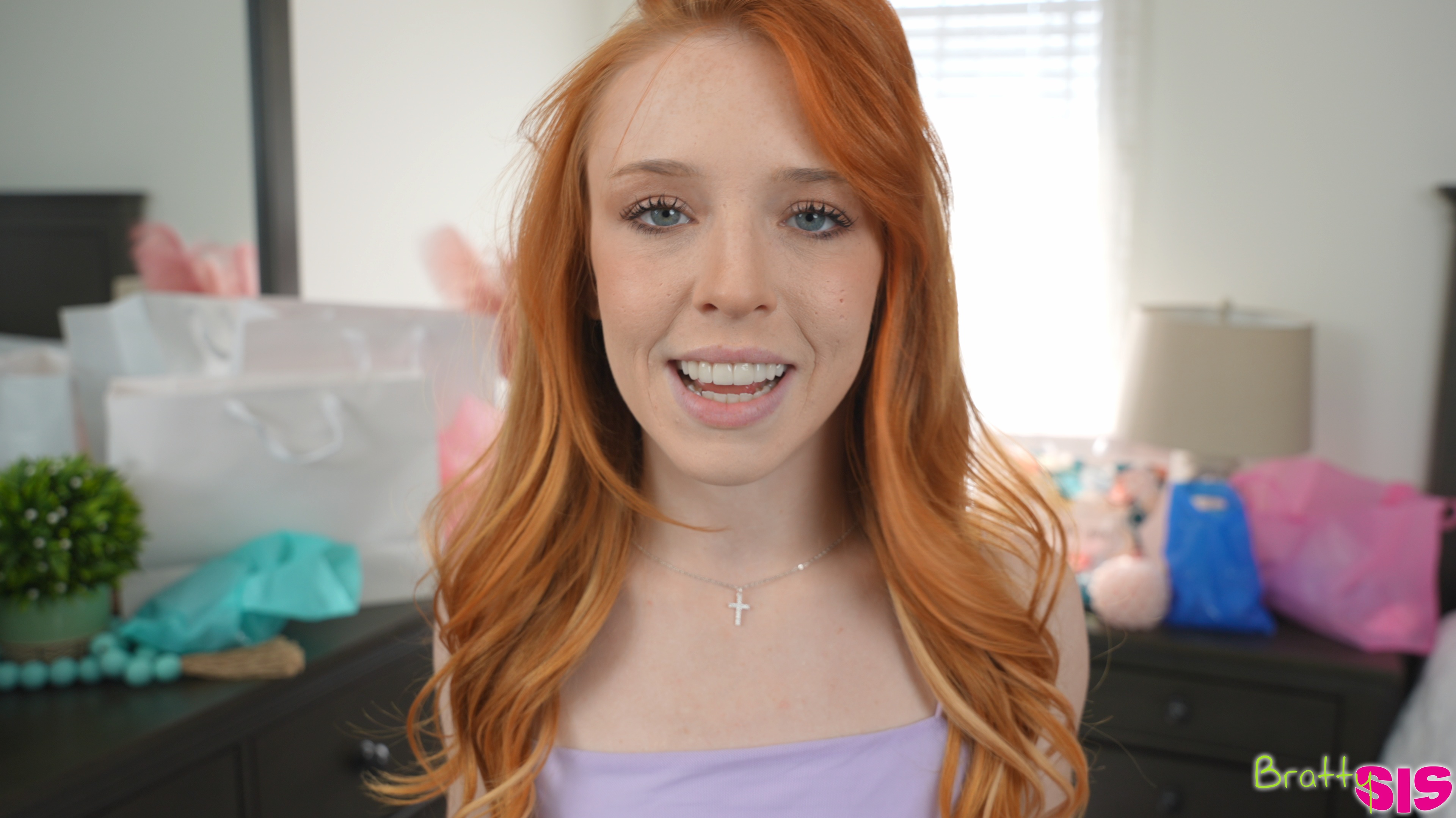 Stepsisters Red Hot Black Friday Deal - S29:E8 image 6