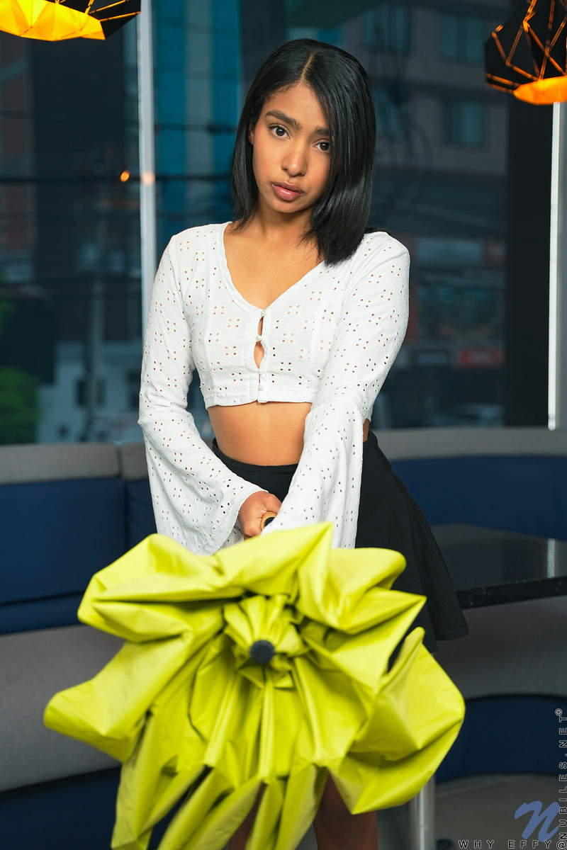 Sultry Gaze image 5